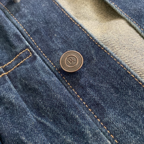 NWT - Banana Republic Women’s Jean Jacket - Picture 3 of 10